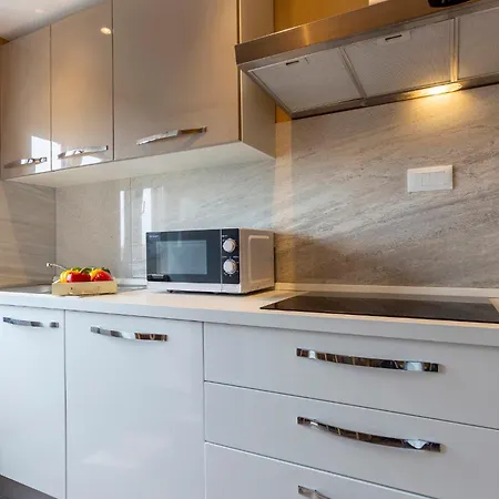 Vila In Porec - Haus Fuer 6-8 Personen Kastelir