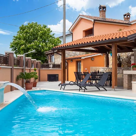 In Poreč - Haus Für 6-8 Personen Villa Kaštelir