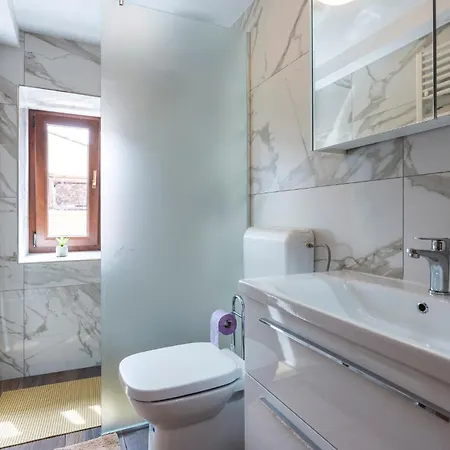 In Poreč - Haus Für 6-8 Personen Kaštelir